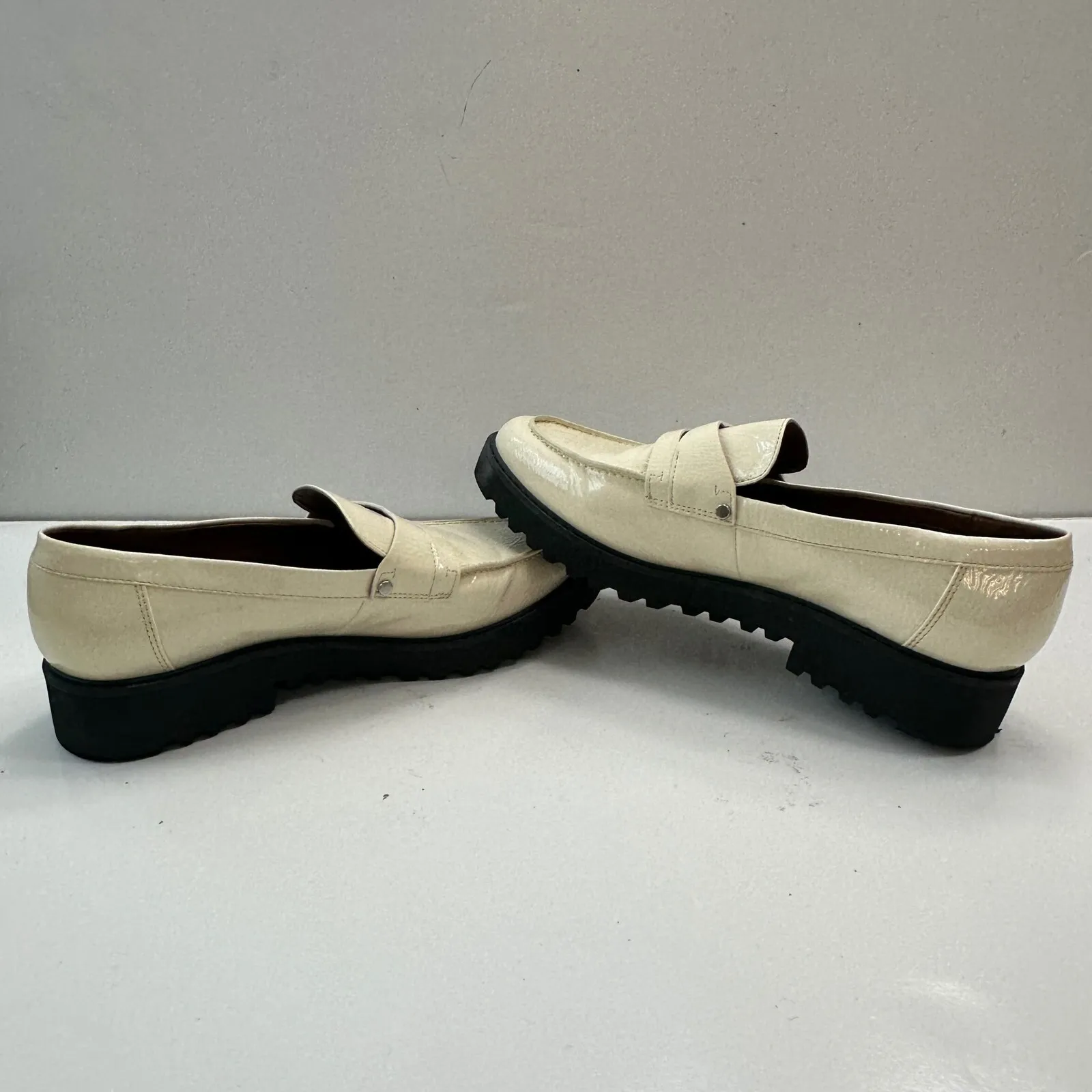 Franco Sarto Cassandra Loafers Lug Sole Platform Patent Leather Cream Women  7.5 - Image 8