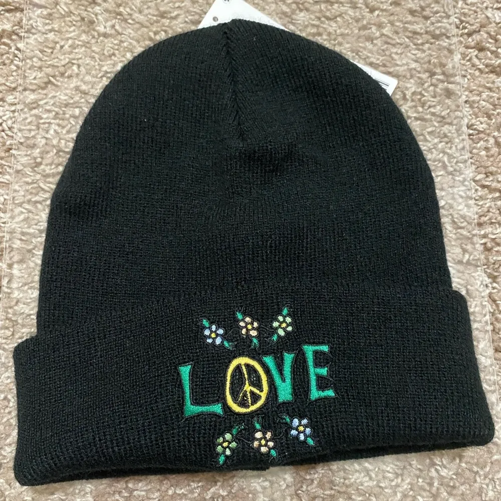 Urban Outfitters Coney Island Picnic Love Beanie NWT - Black - Image 3