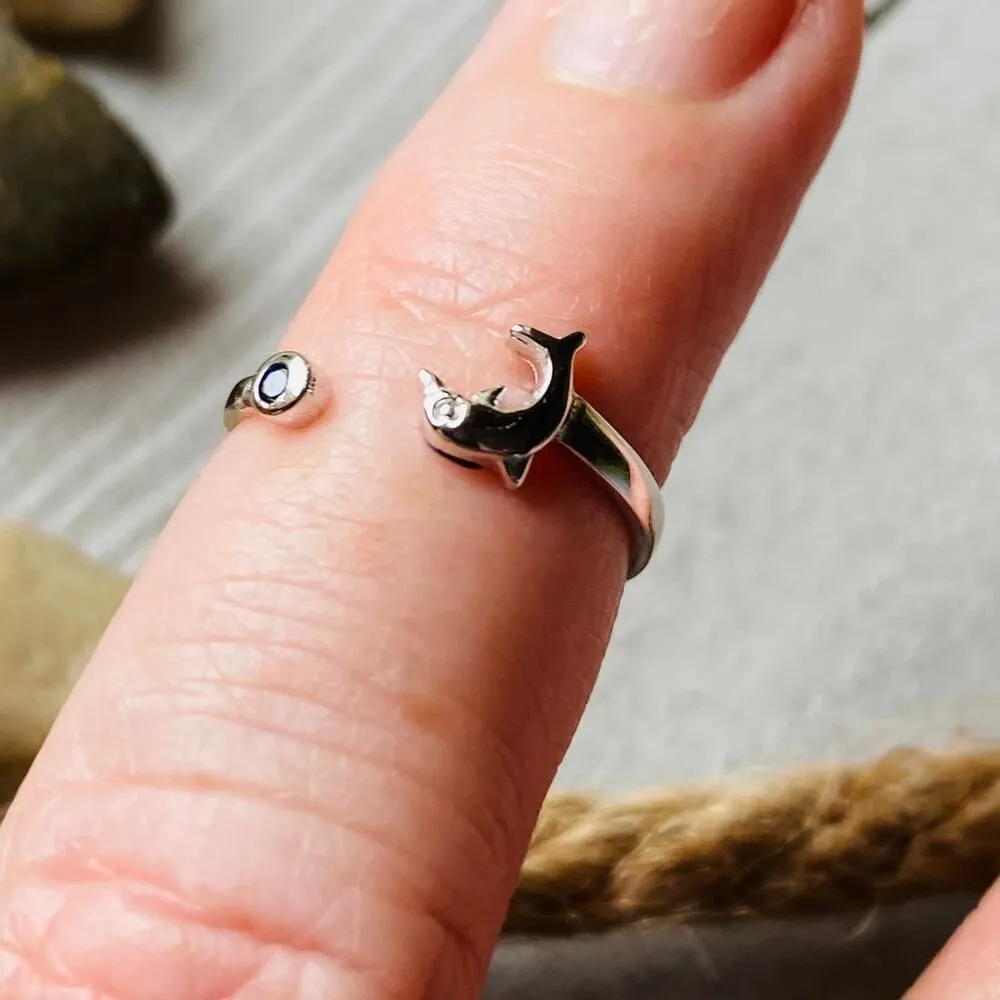 Sterling Silver Dolphin Cz Toe Ring Midi Ring - Image 3