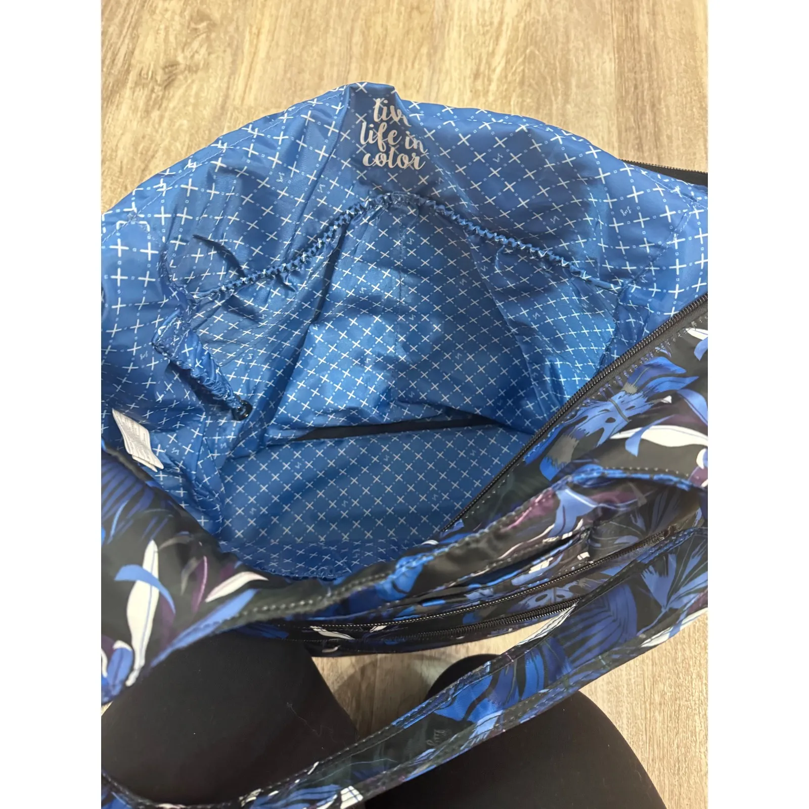 Lug Gondola XL tote bag Puffer Tropical Floral Blue Black Multiple Zip Pockets - Image 6