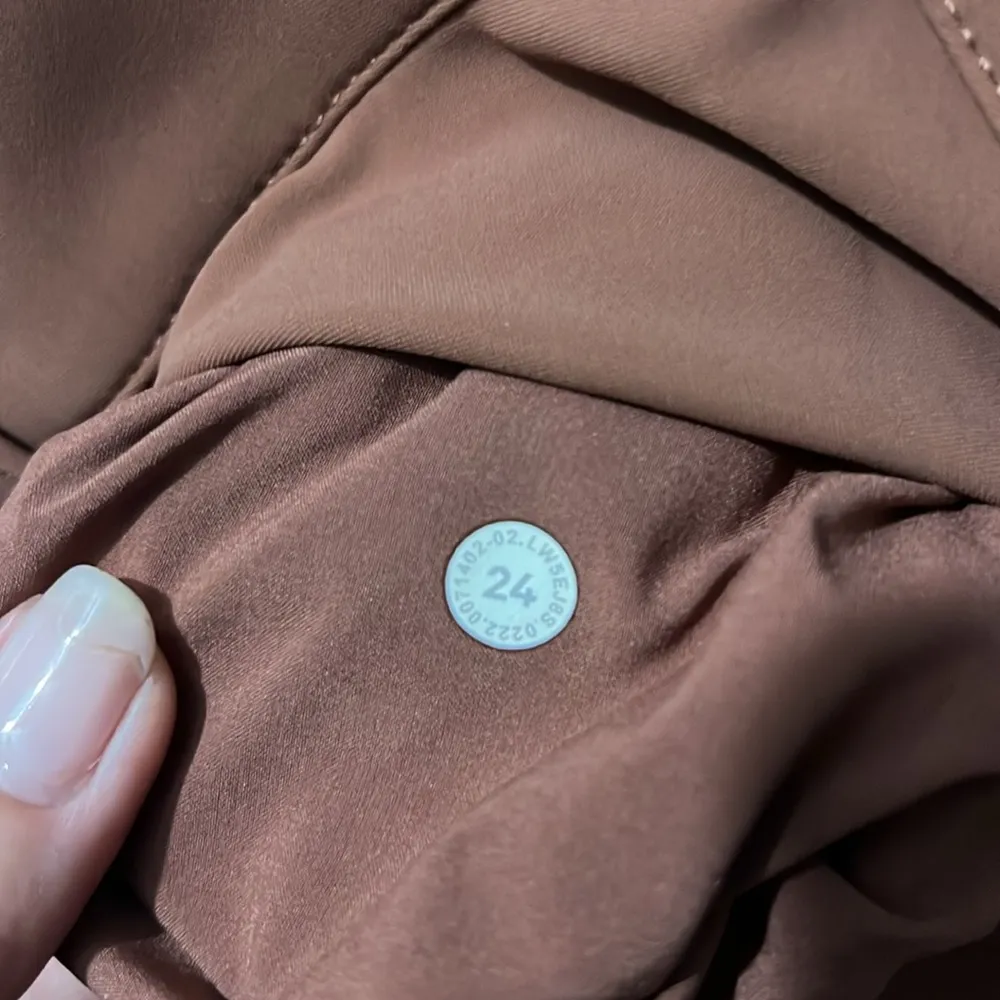 Lululemon City Sleek Pants Size 24 - Image 9