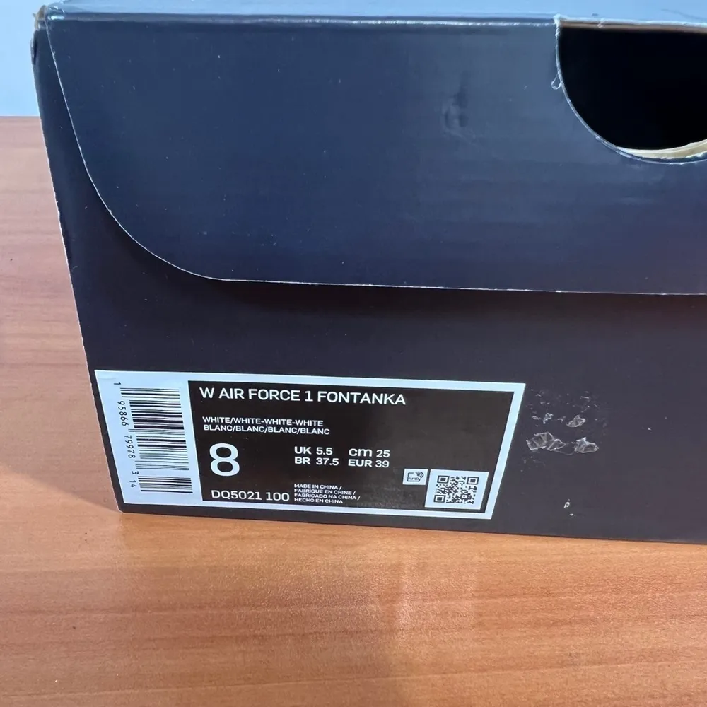 Nike Air Force 1 Fontanka Triple White Iridescent Women's Shoe Size 8  SKU#24430 - Image 2