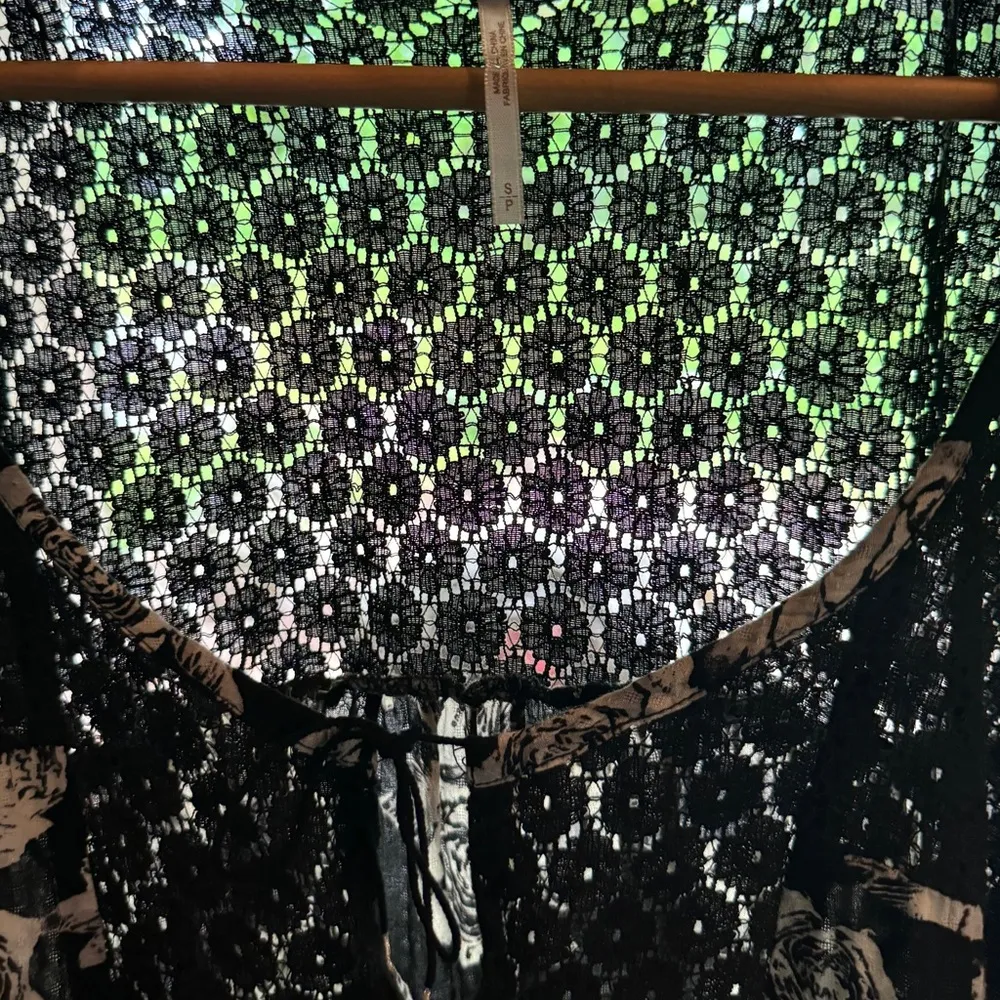 Free People Moon River Tunic Floral Lace Semi-Sheer Boho Relaxed Flowy Peasant S - Image 8