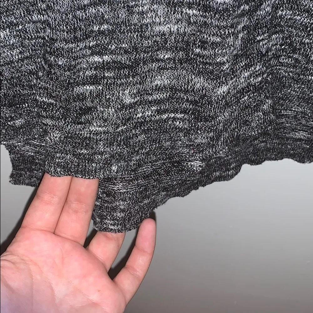 Divided Lightweight Black Sweater - Image 3