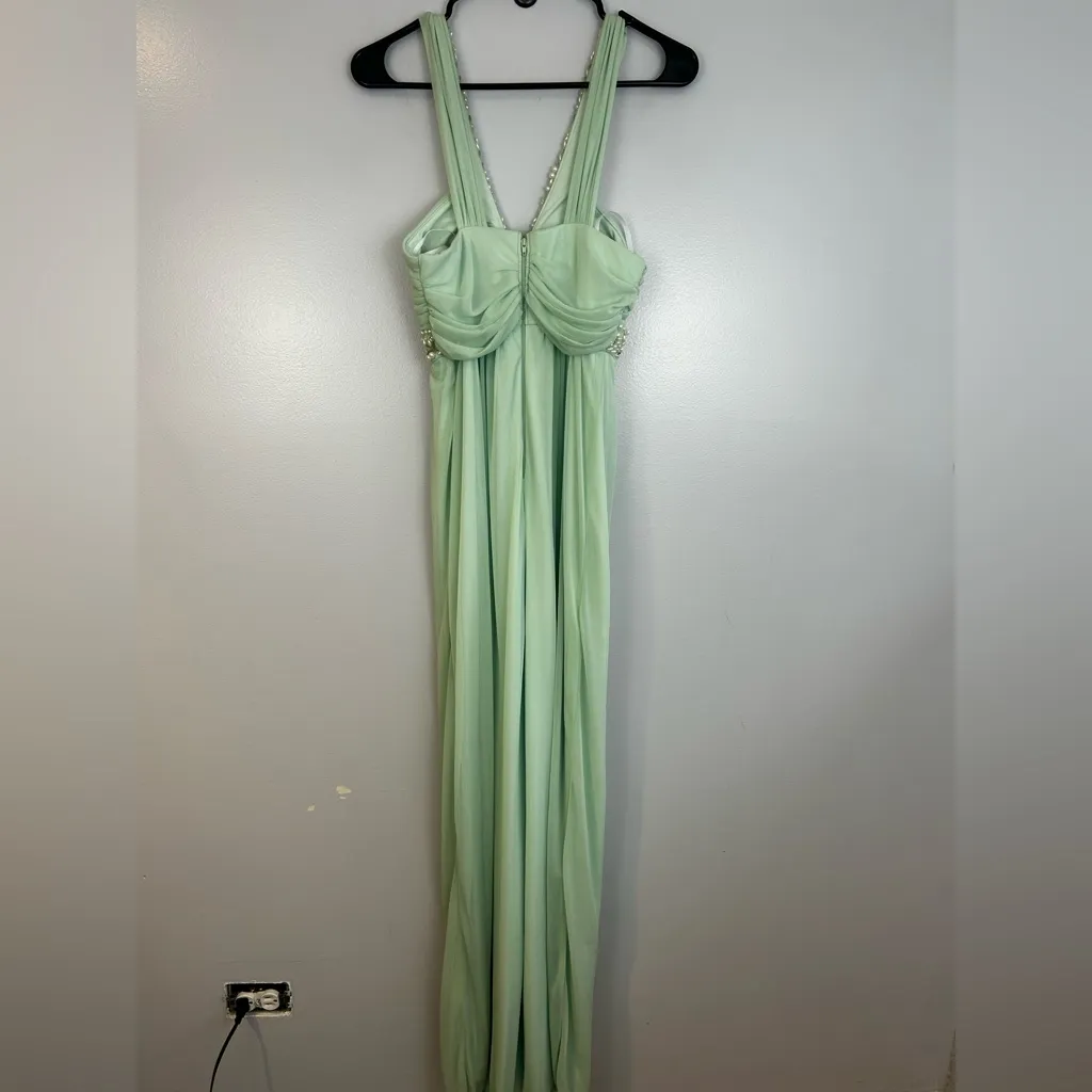NWT City Studio Pastel Green Jewel Halter Neck Party/Prom Maxi Dress Size 5 - Image 9
