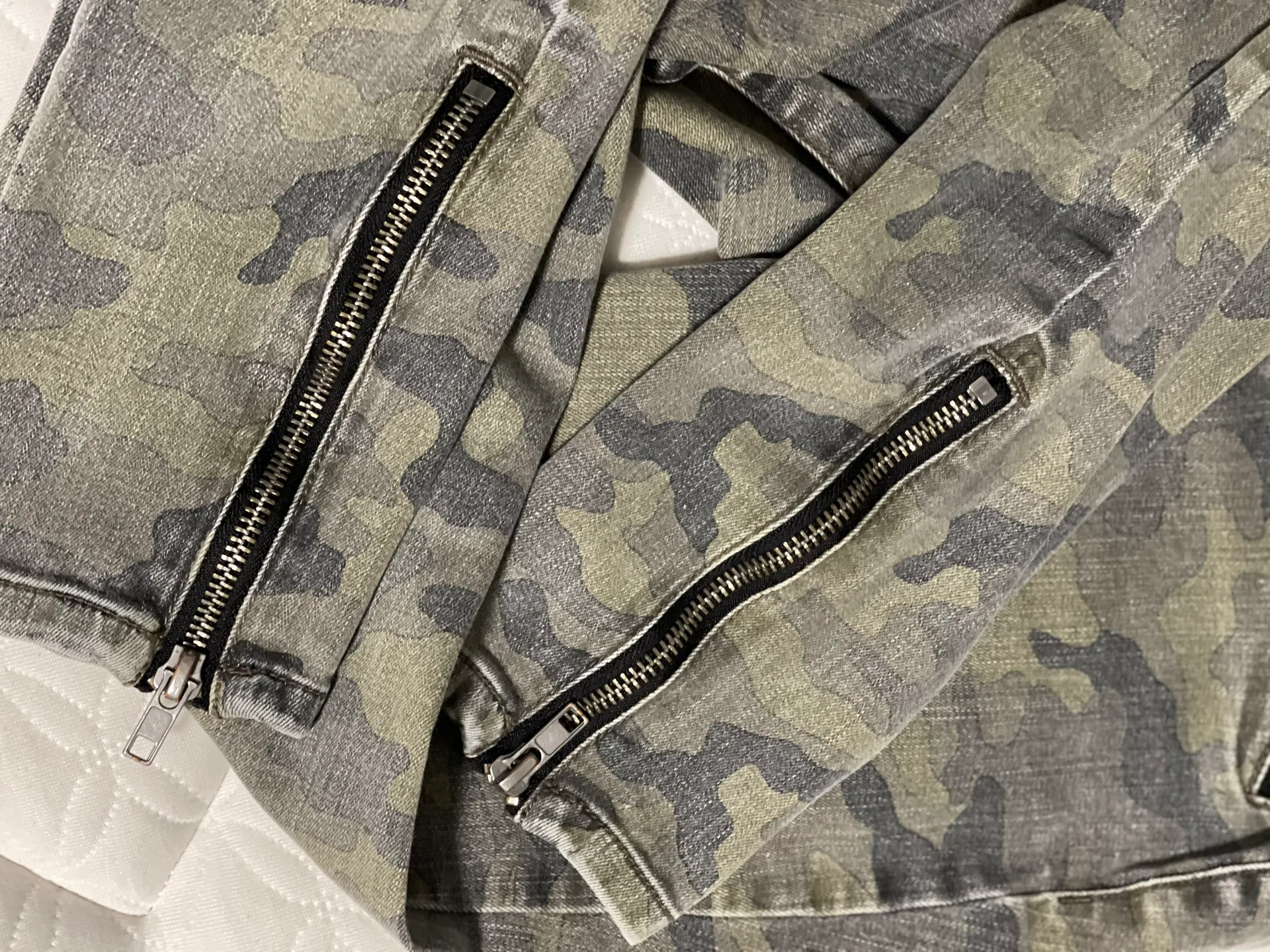 Francesca's Camo Skinny Jean - Image 3