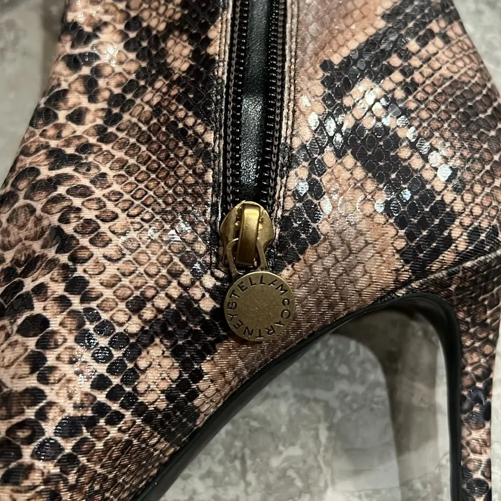 Stella McCartney Stella Iconic Pointed Toe High Heel Booties Brown Size 35.5 NEW - Image 8