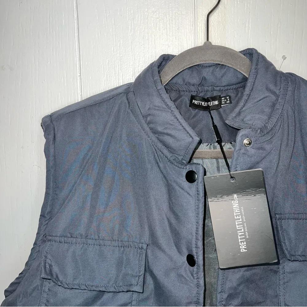 NWT SZ 12 CHARCOAL POCKET FRONT TOGGLE WAIST W/ POCKET Vest Pretty Little Thing - Image 4