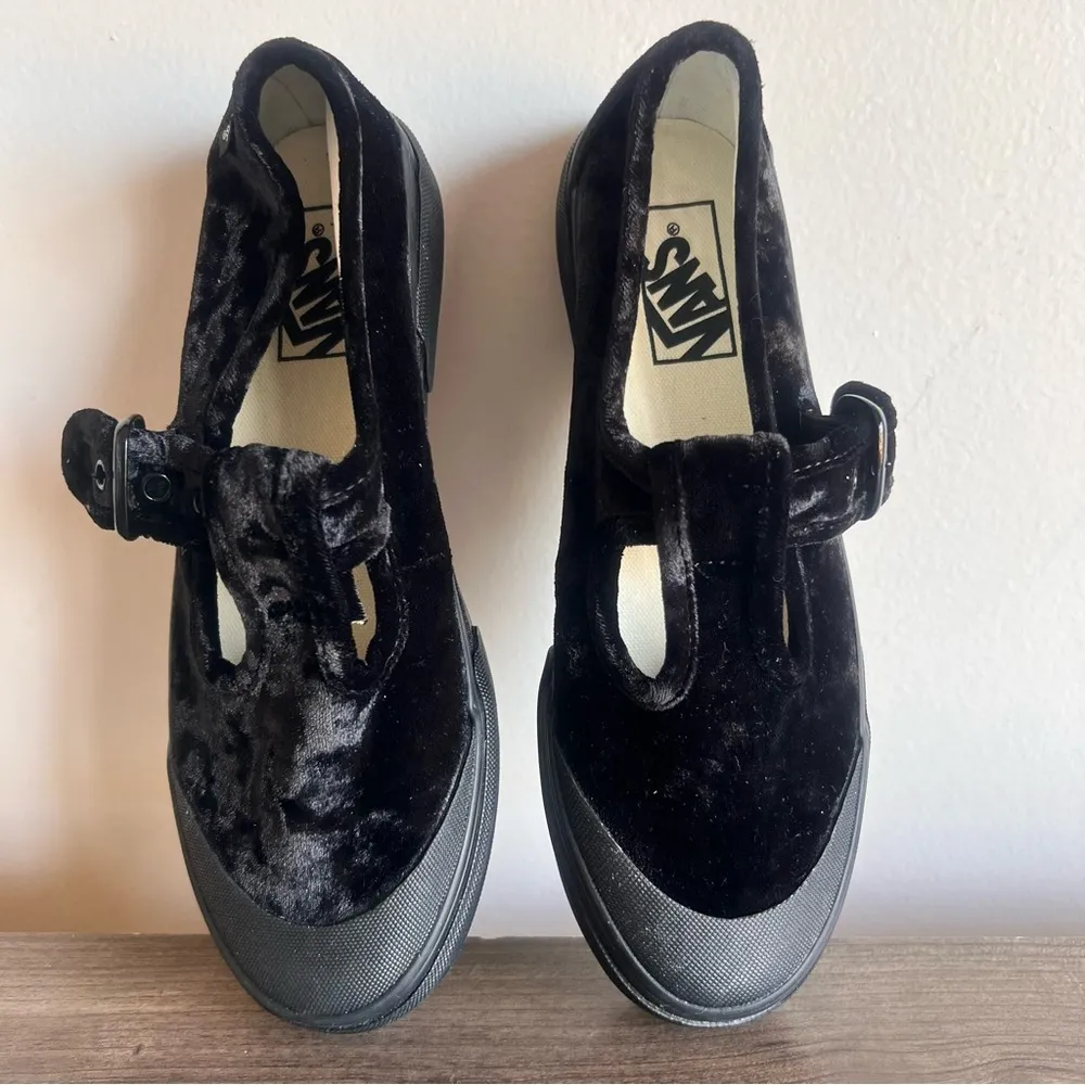 VANS Unisex Crushed Velvet Mary Jane Shoe Size 7.5 or 6 #B1848 - Image 6