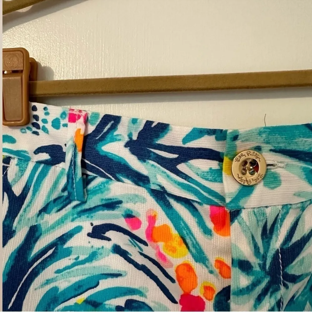 Lilly Pulitzer Serene Blue Tippy Top Tropical Print Callahan Shorts 2 - Image 2