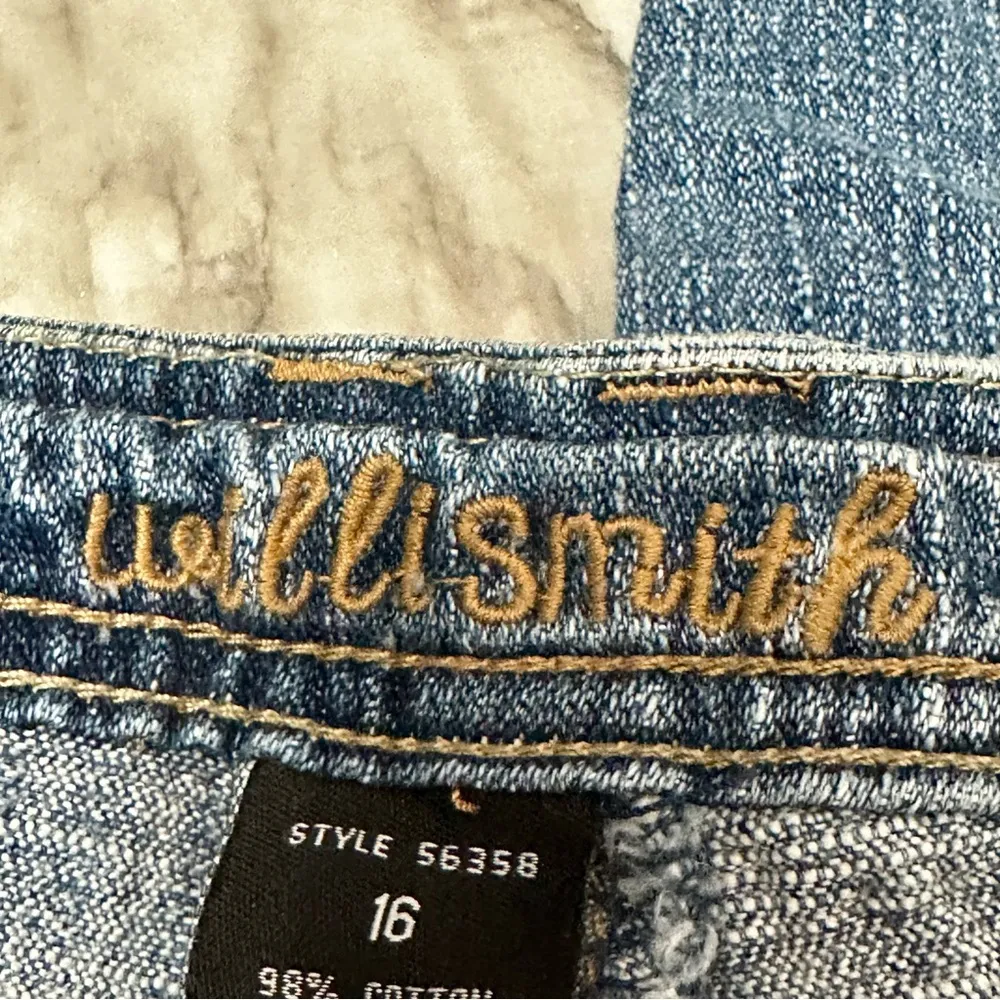 Willi Smith Blue Ankle Cropped Jeans Large Buttons Med Wash Denim Picnic Comfy - Image 11