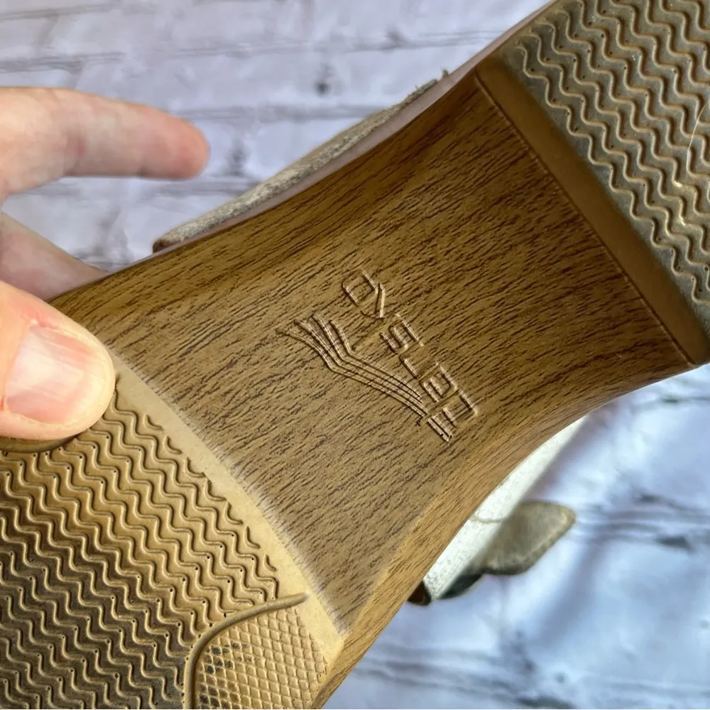 Dansko Clogs Comfort Sandals Distressed White Size 40 - Image 5