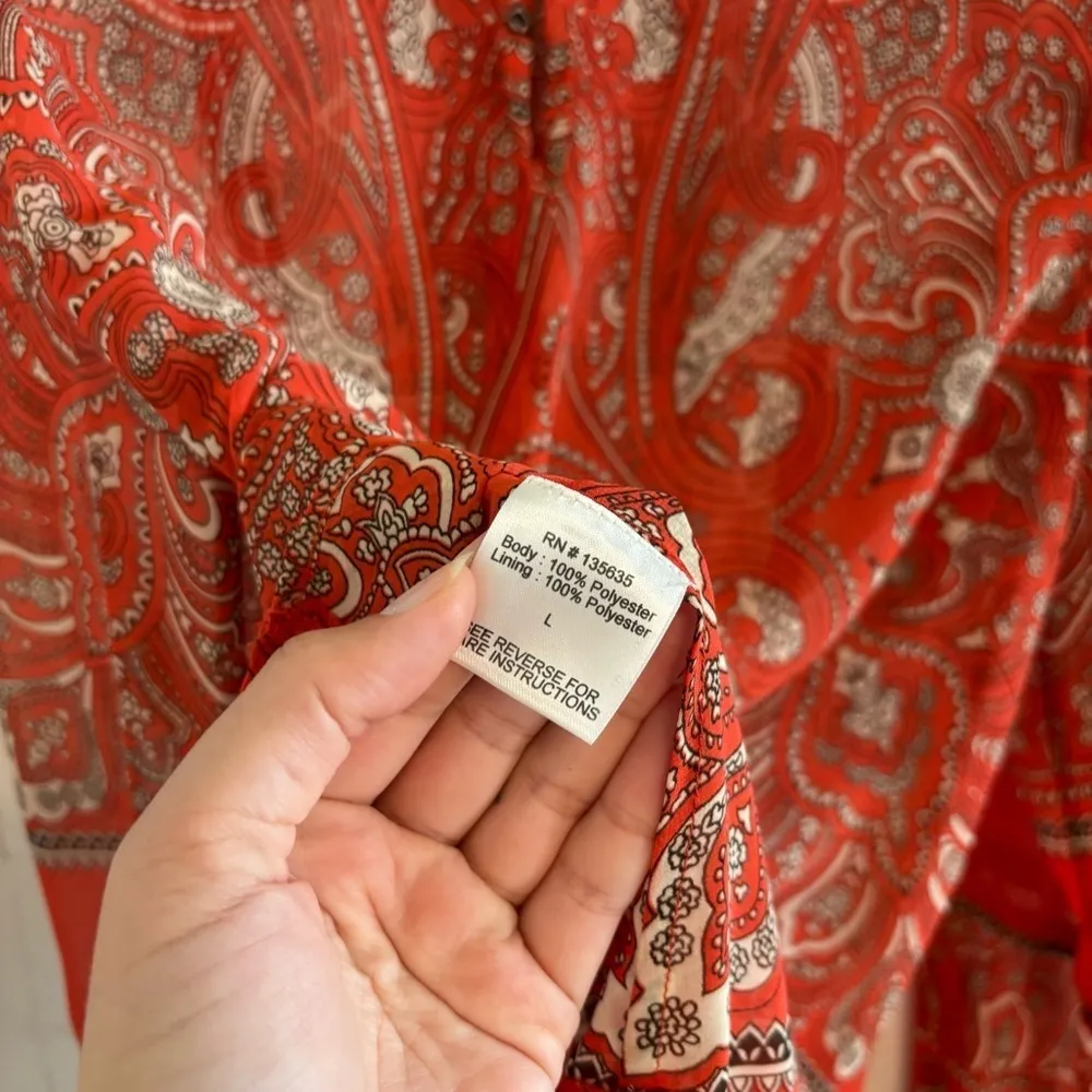 Love Sam Anthropologie kamala paisley top in red - Image 4
