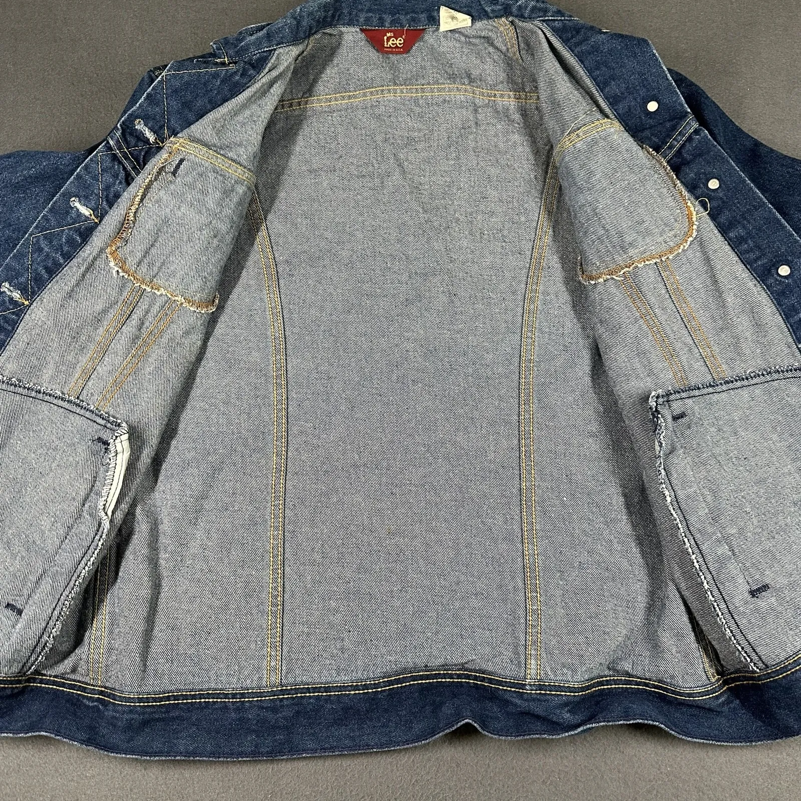 Vintage Lee Trucker Jacket Womens 11/12 Blue Denim Trucker USA Union Made - Image 10