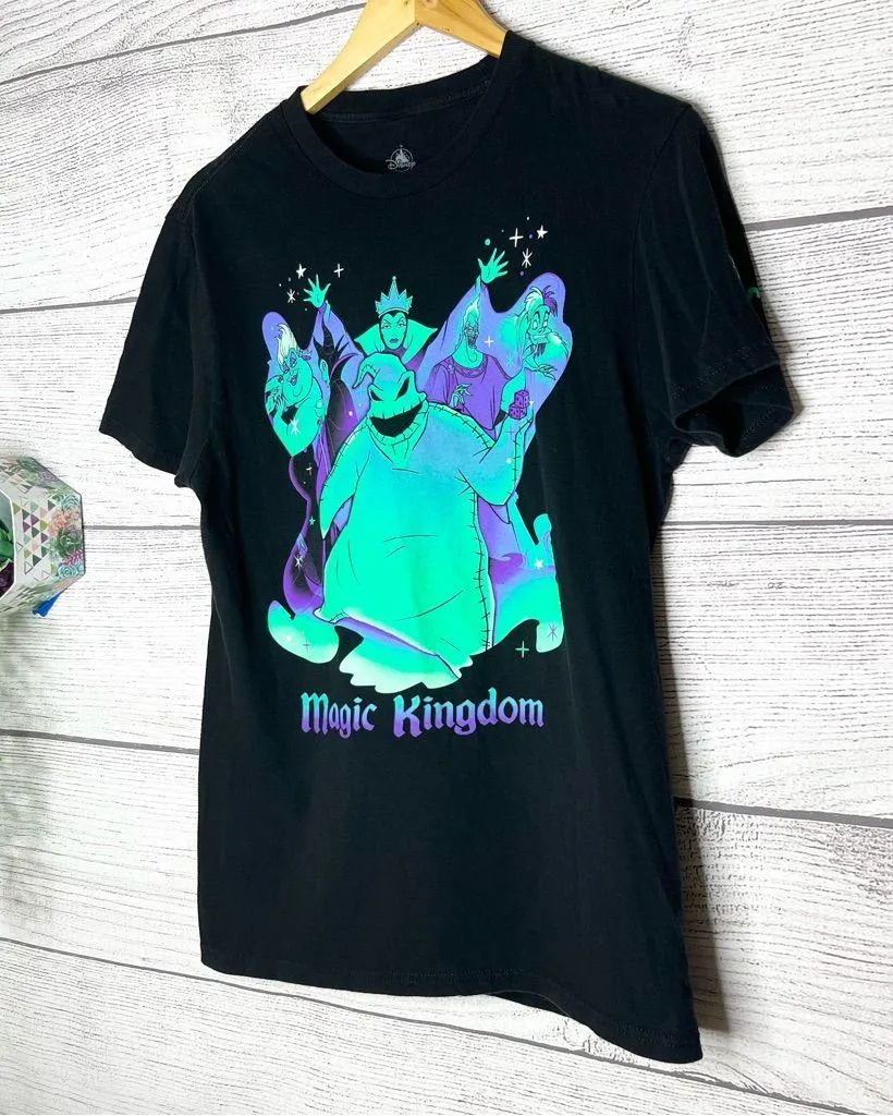 Disney Parks Magic Kingdom Villains After Hours 2020 Event T-Shirt Size Small - Image 3