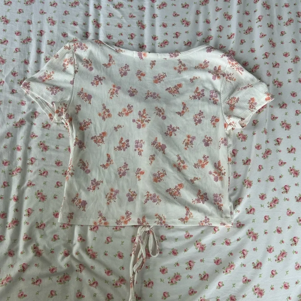 Pink Rose White and Pink Crop Tie Front Tee - Image 3