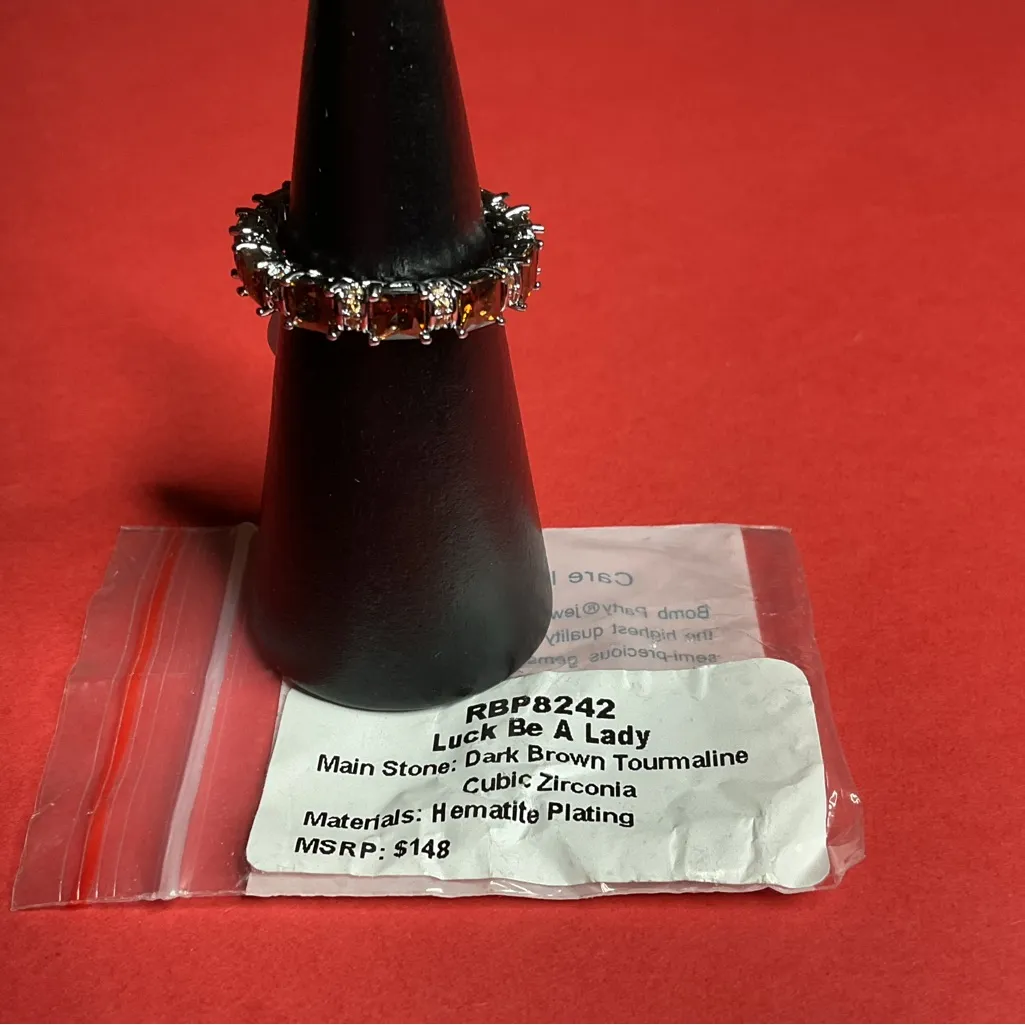 Bomb Party RBP8242 “Luck Be A Lady” Cubic Zirconia on Hematite Size 8 Ring NWT Silver - Image 4