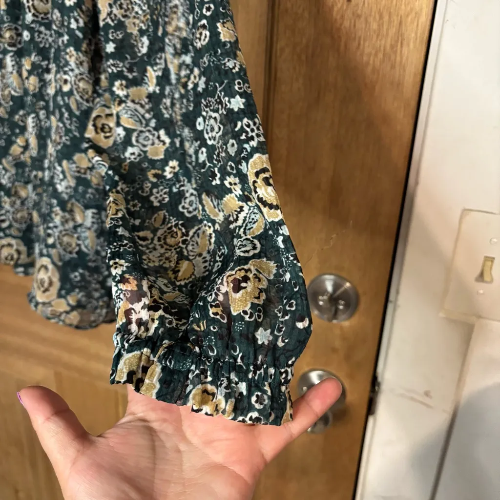 Ann Taylor women’s Floral‎ bohemian Blouse Dark Green and Beige size XL - Image 2