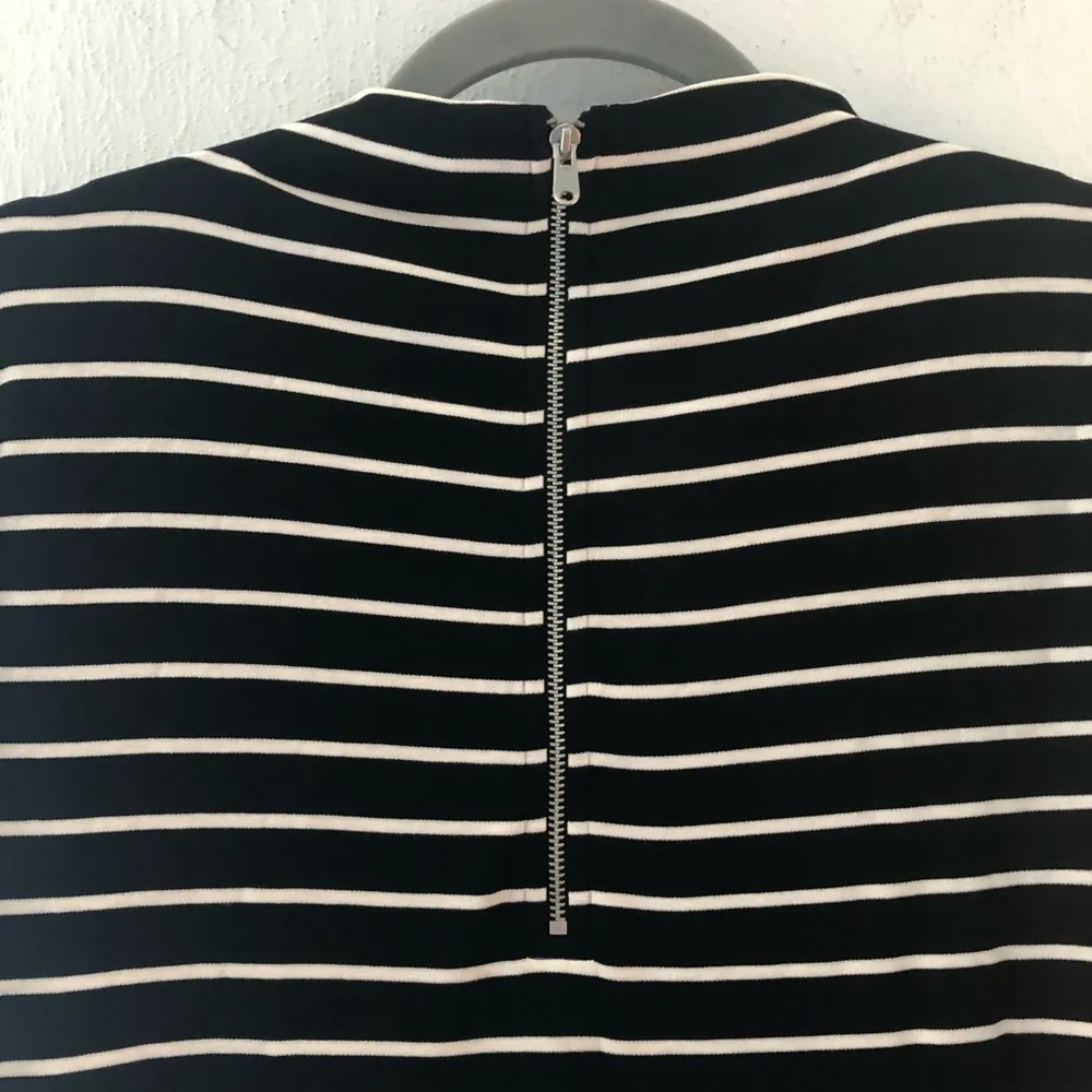 Ann Taylor Dress Sheath Black & White Stripes Bateau Stand-Away Collar Sz M EUC - Image 8