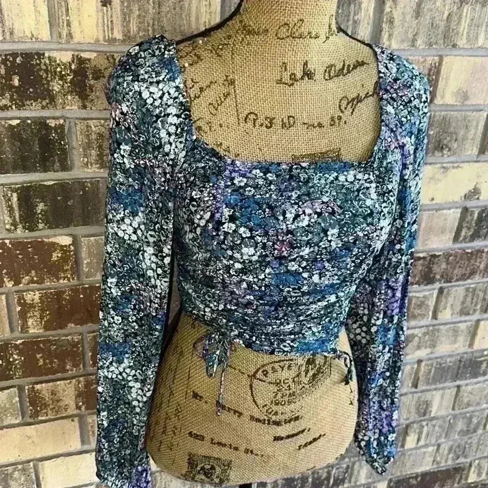 Wild Fable floral long sleeve crop top - Image 8