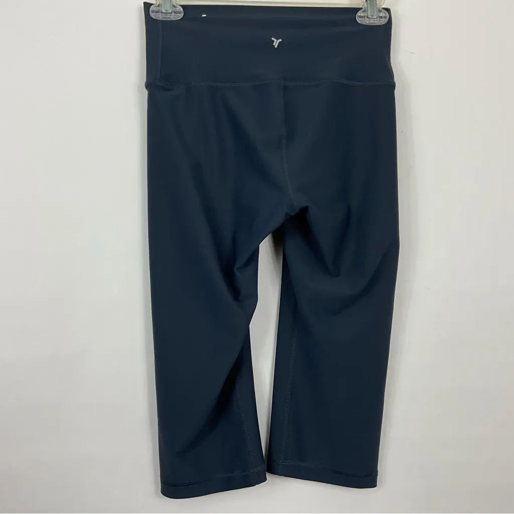 Old Navy Active Powersoft Go Dry High‎ Rise Cropped Leggings Size Small - Image 2