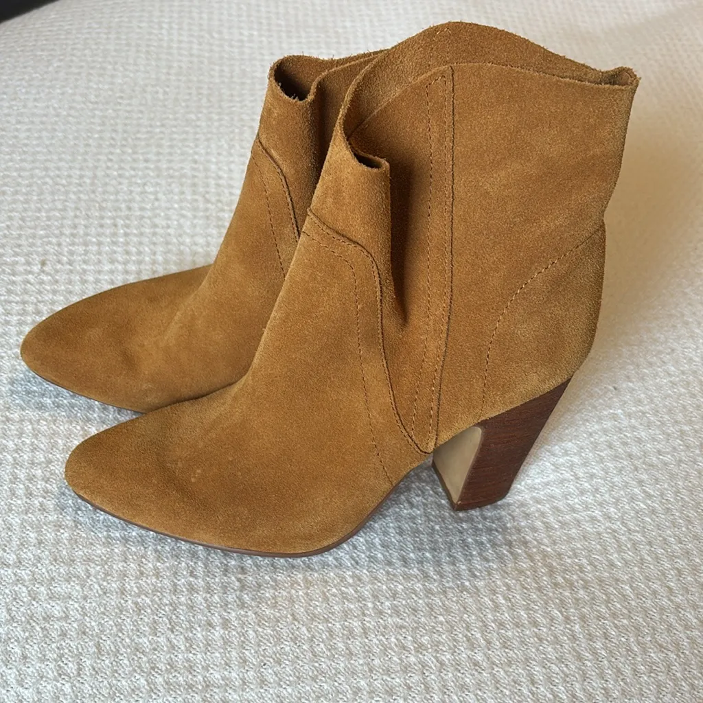 Vince Camuto Pointed Toe‎ High Heeled Booties Camel Suede size 6.5 - Image 7