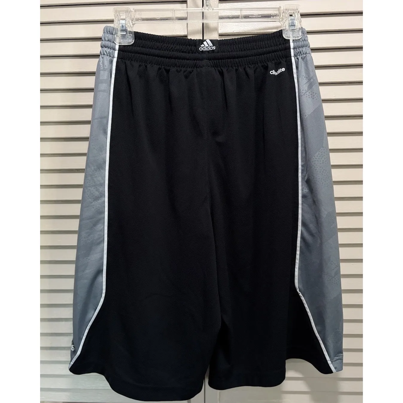 Adidas Climate Black/Gray Basketball Women's Shorts‎ Size Small Tie/Elastic Logo - Image 5
