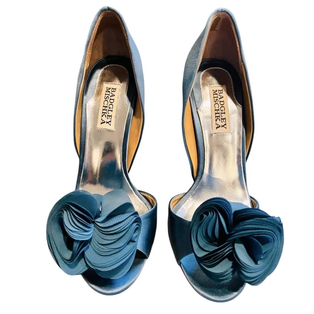 BADGLEY MISCHKA Randall Satin D'Orsay Flower Heels Dusty Blue Size 6.5 - Image 4