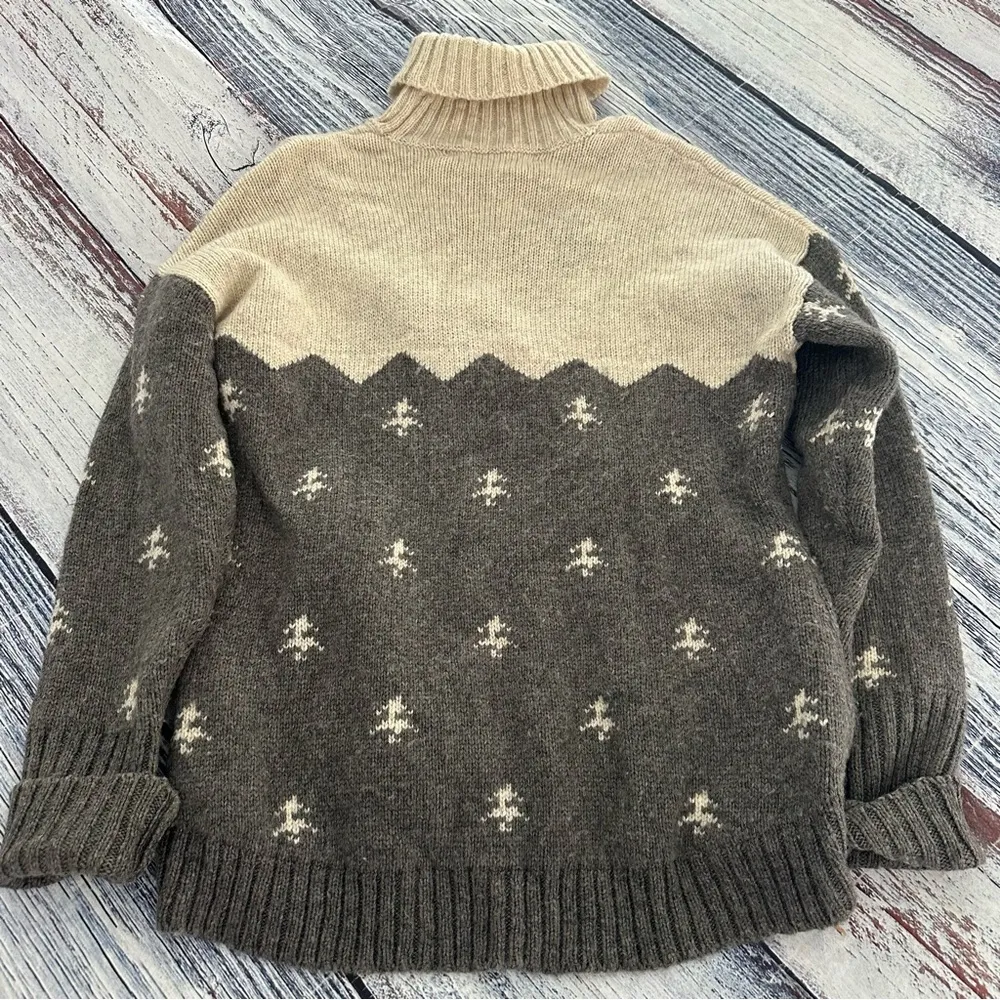 Woolrich Embroidered Snowflake Turtleneck Wool Blend Sweater - Image 9
