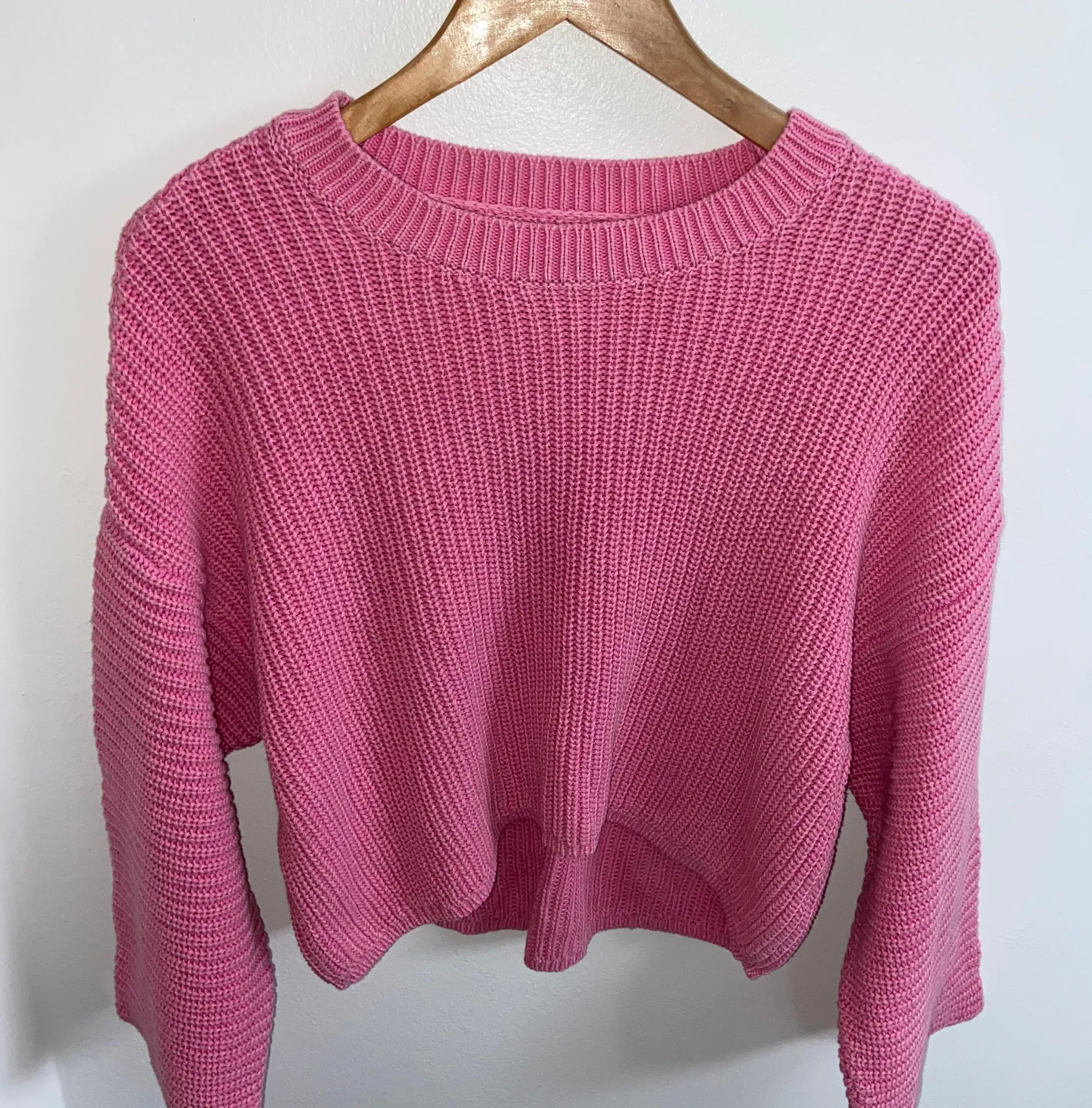 Aerie pink cropped slightly oversized sweater - Image 2