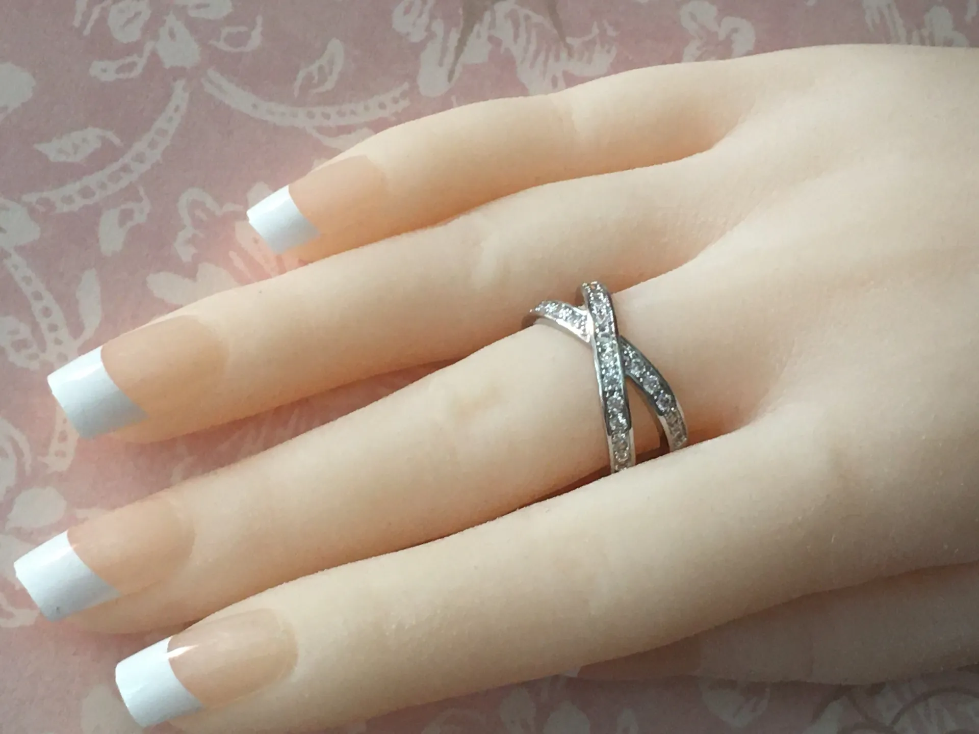 Criss Cross Ring, Size 8 💍 Silver - Image 8