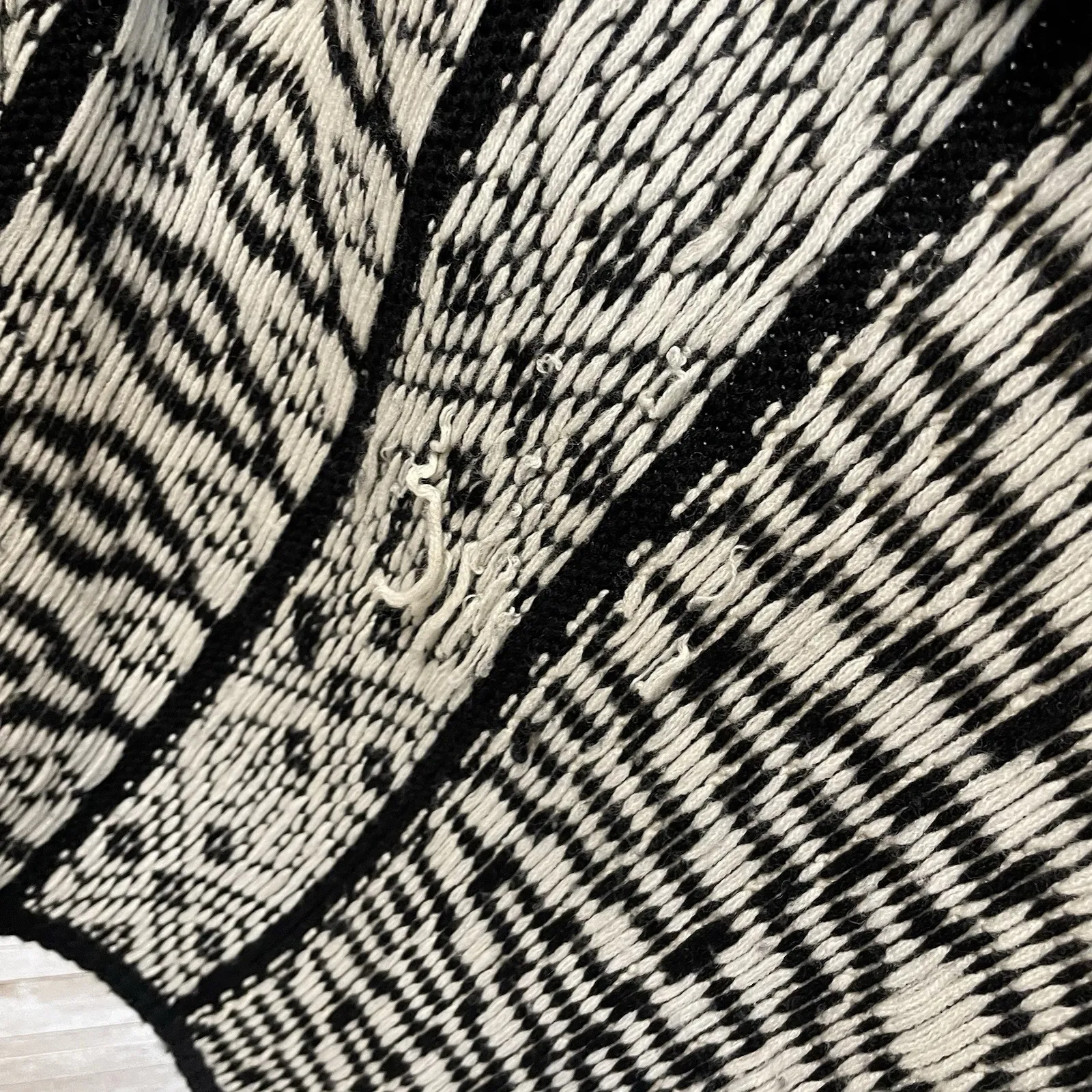 W by Worth Womens PS Cardigan Sweater Wool Blend Open Front Aztec Black & White Size undefined - Image 8