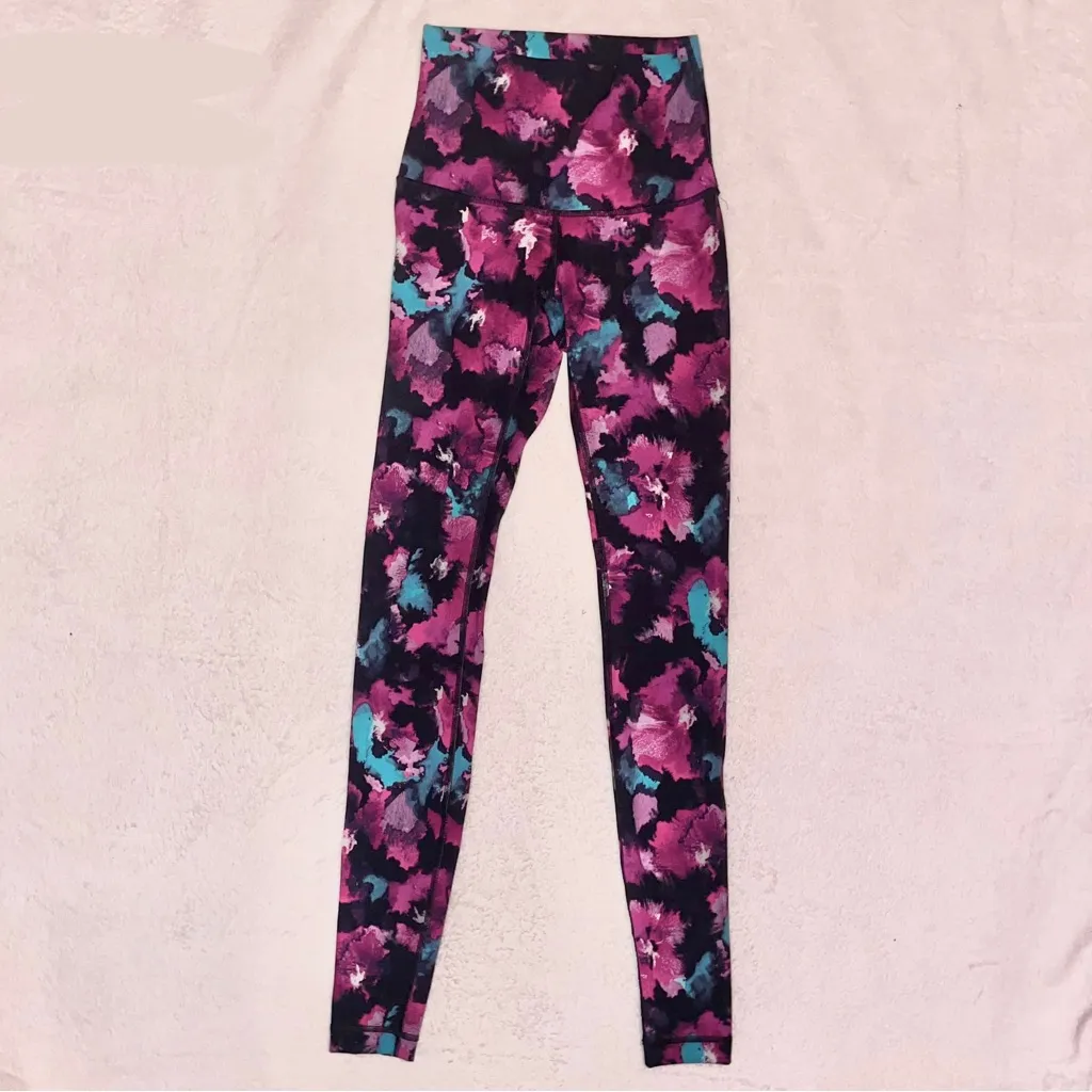 LULULEMON Wunder Under Pant (Hi-Rise) in Midnight Bloom Black Deep Fuschia size 4 - Image 3