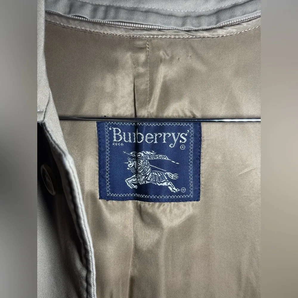 Burberrys 36 Short Trench Coat - Image 4