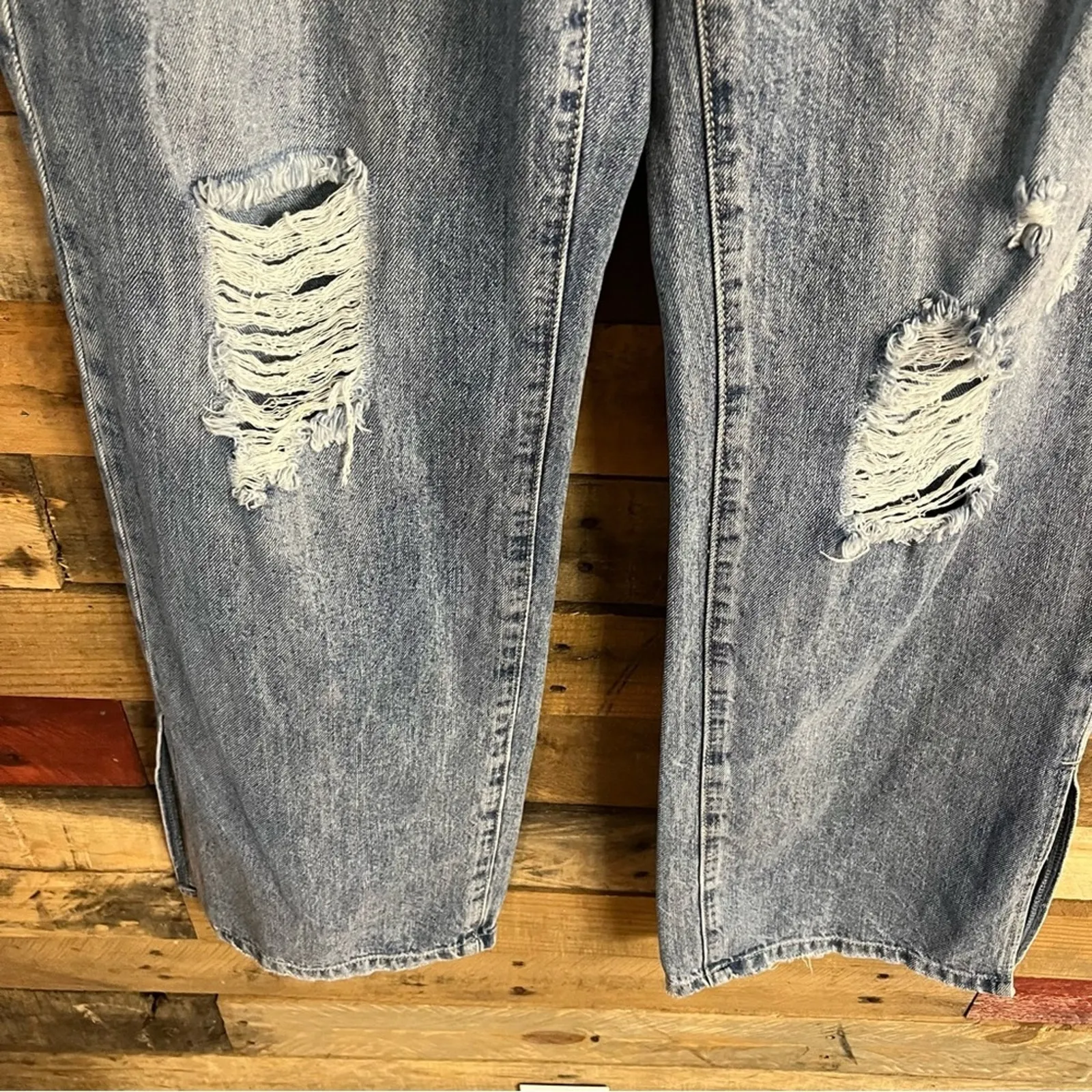 YMI‎ Distressed Jeans 13/31 - Image 6