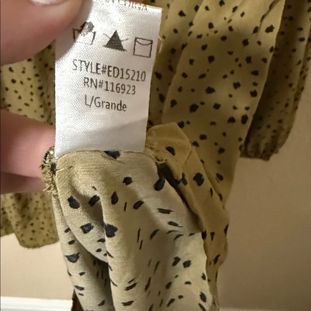 Easel Olive Long Sleeve Dress with Black Dots size large - Image 4