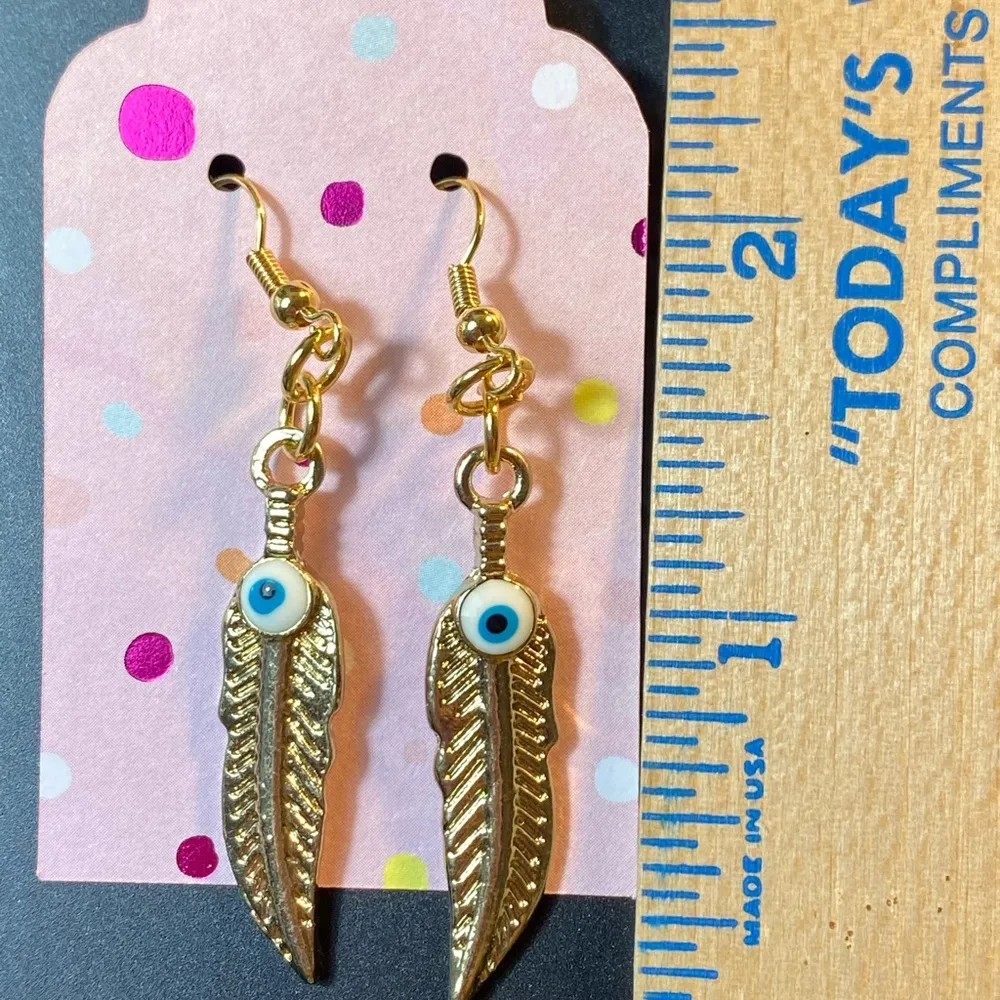 Gold Tone Feather Evil Eye Dangle Pierced Earrings New - Image 2