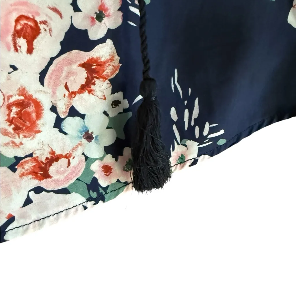 Floral Navy Blue Women's Top Size L - Image 2