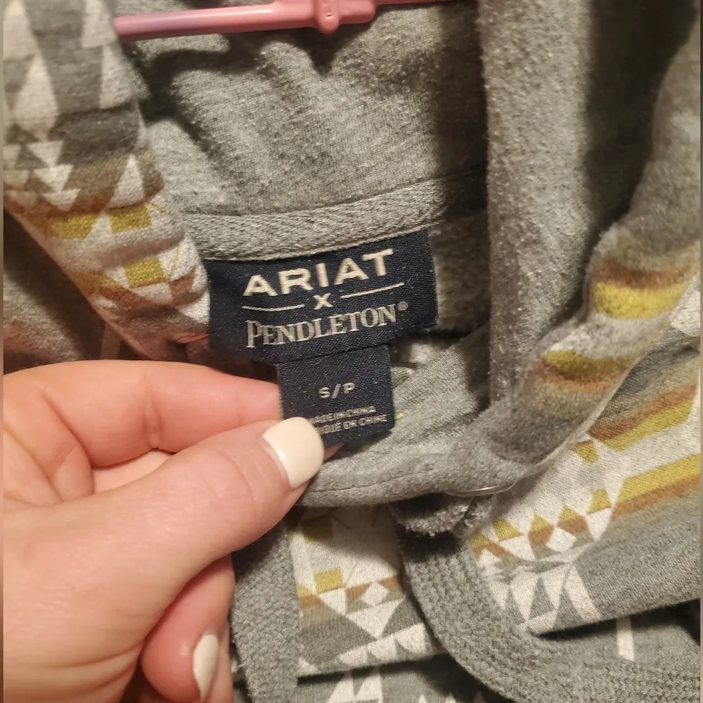 Ariat Sweatshirt - Image 3