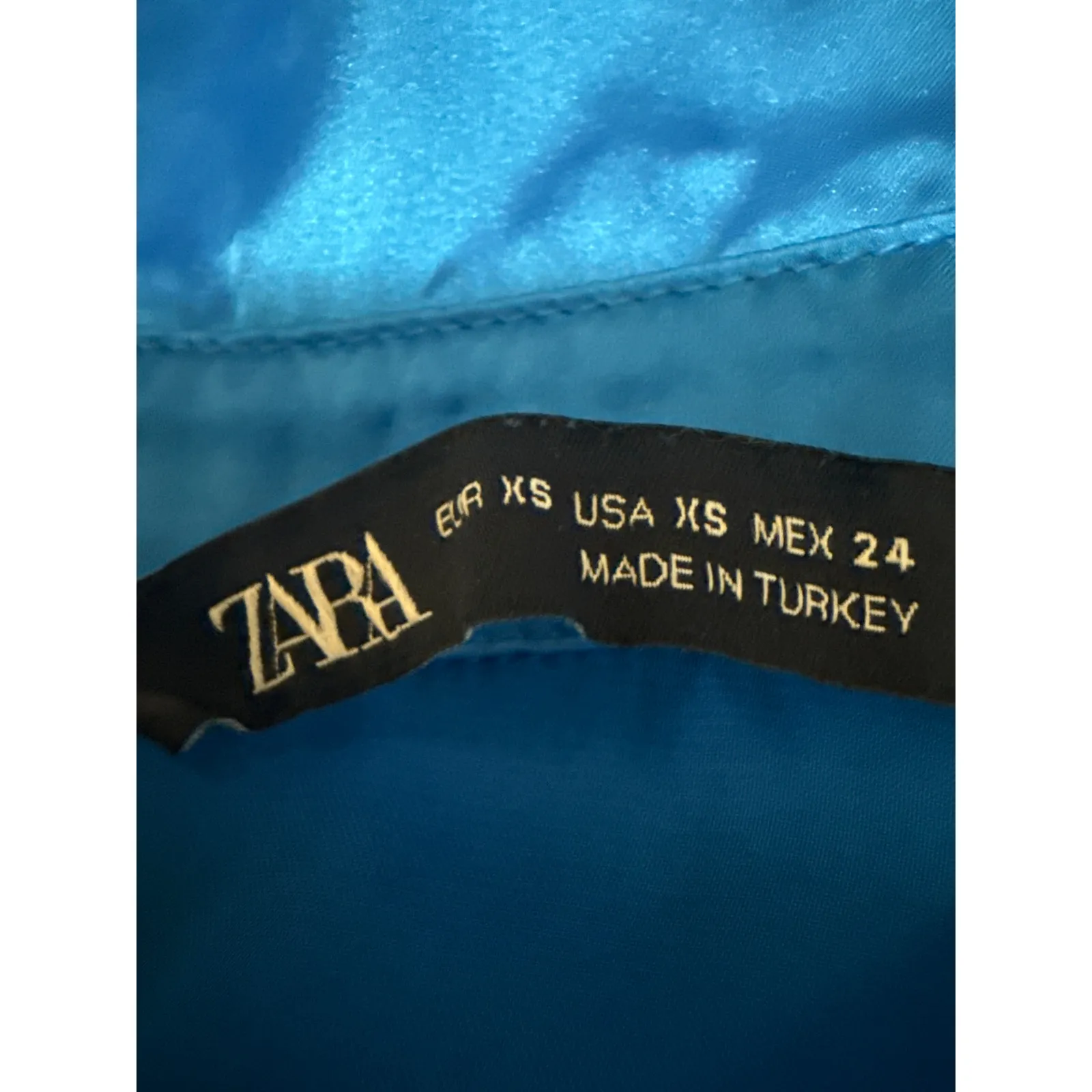 Zara Women's Blue Silk Satin Long Sleeve V Neck Button Down Shirt Top Size XS - Image 3