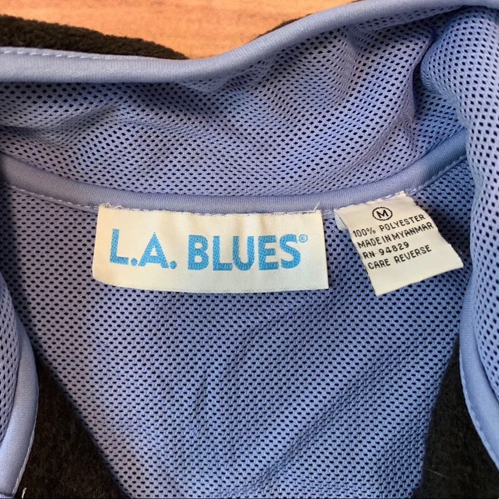 3/$22🌞 LA Blues Fleece Zip Up Vest - Image 4