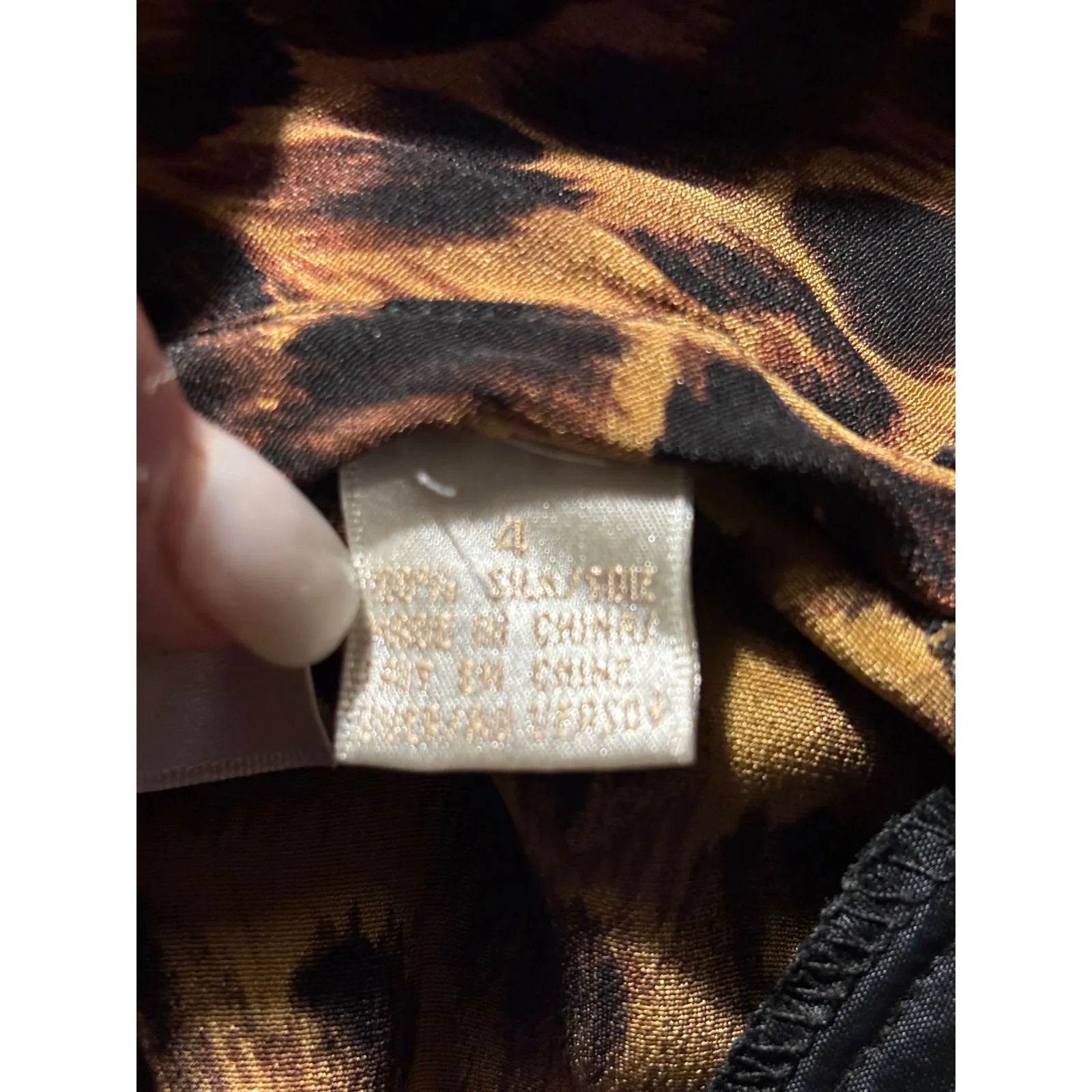 Dana Buchman Vintage Leopard Animal Print Silk Wrap Side Button Top Sz 4 $250 - Image 6