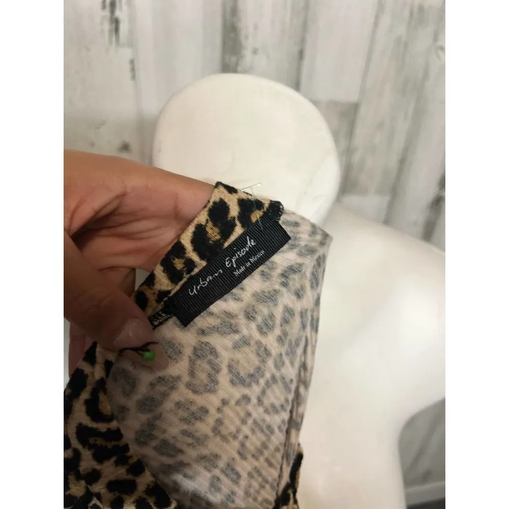 Cheetah blouse - Image 5