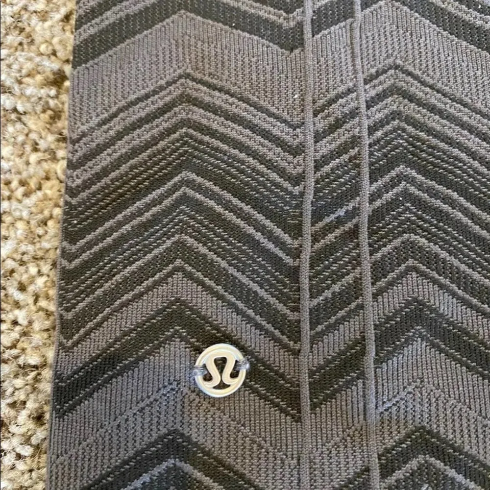 Lululemon leggings - Image 5