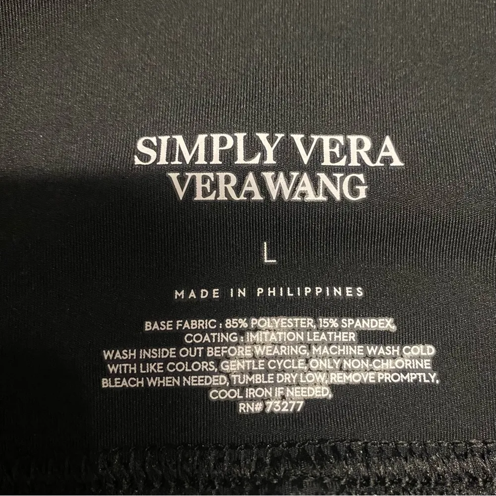 Vera Wang “Simply Vera” Faux Leather Snakeskin Print Athletic Legging Size Large - Image 3