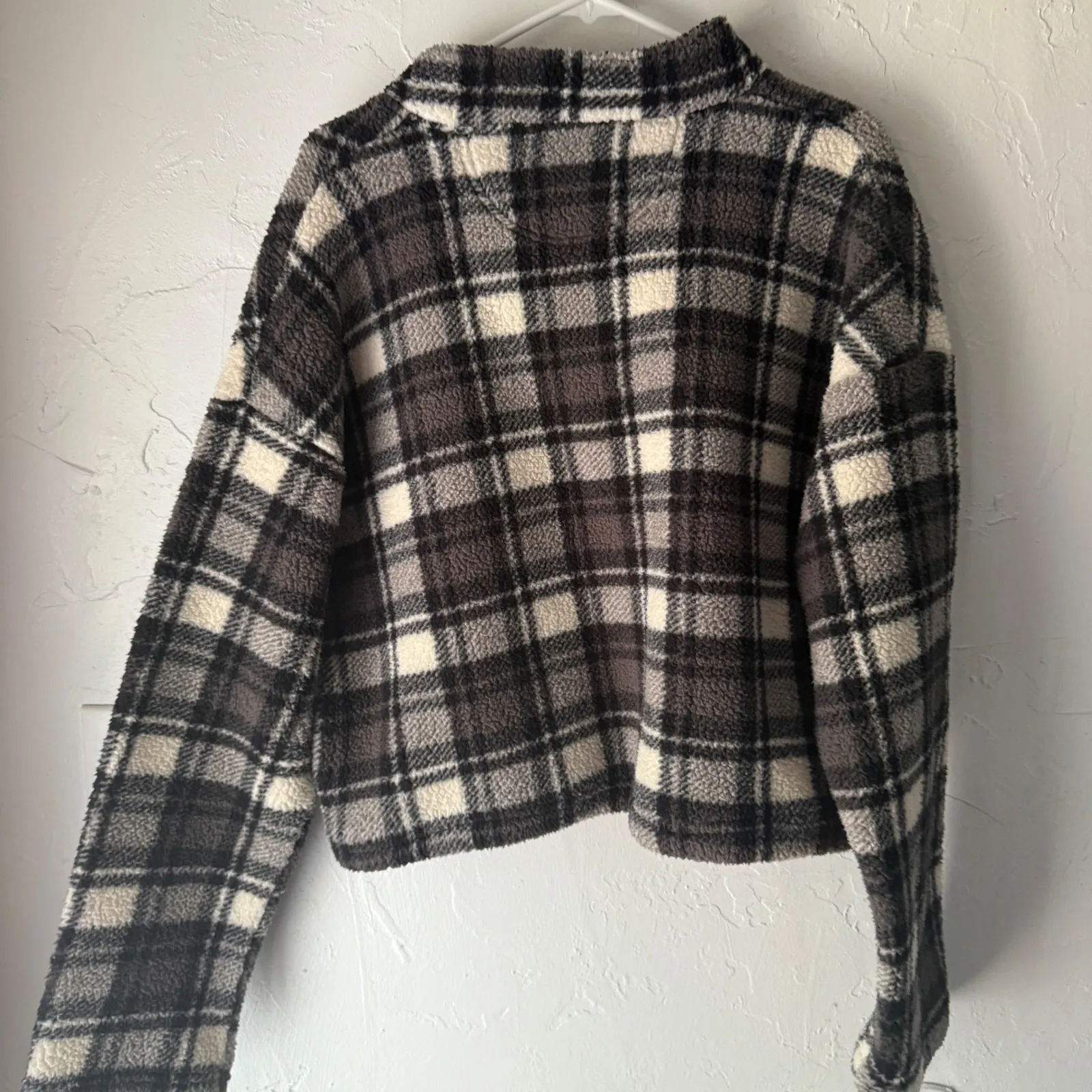 Love Tree  Plaid Fleece Quarter Zip Cropped Pullover Sweatshirt Women's Large - Image 7