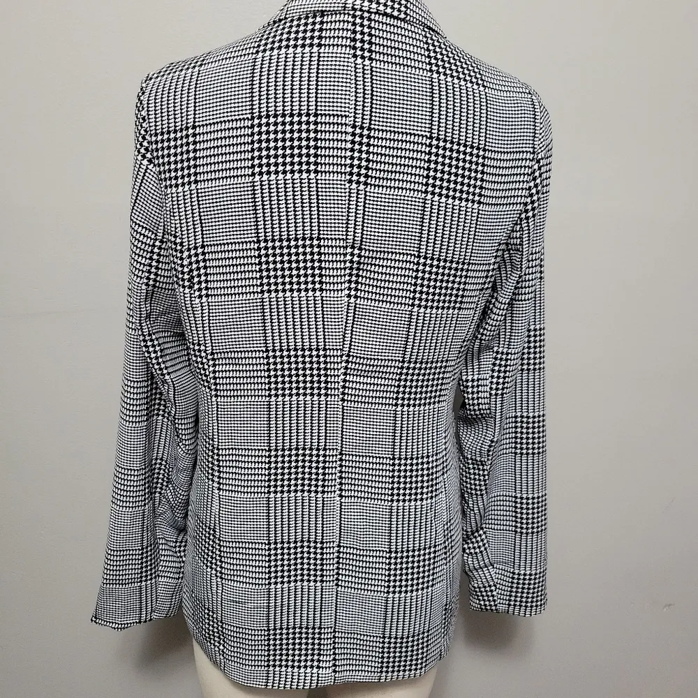 Charlotte Russe houndstooth longline blazer size medium - Image 5