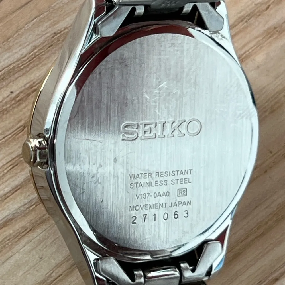 Seiko Solar Ladies Watch Swarovski Crystals Two-Tone Bracelet Pearl Dial Date - Image 10