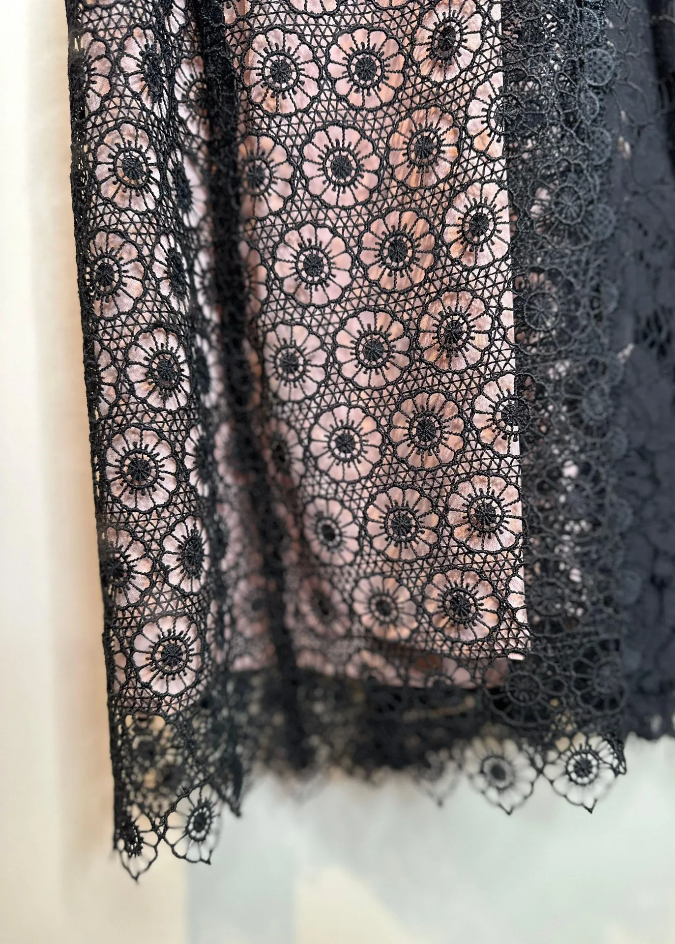 Boutique  Floral Lace Sleeveless Dress in Black/Nude - Size 4 Aeffe NWT - Image 9