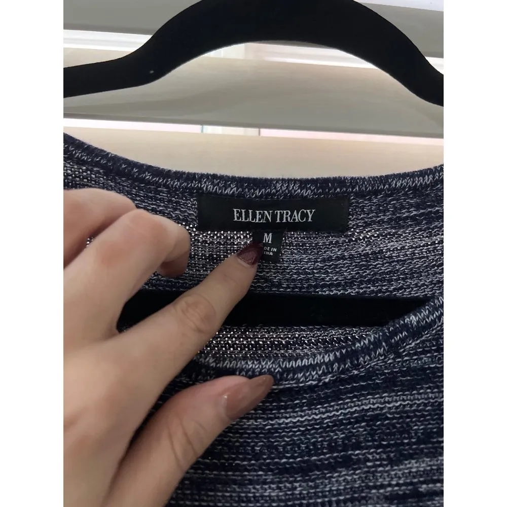 Ellen Tracy medium blue crew neck long sleeve sweater - Image 4